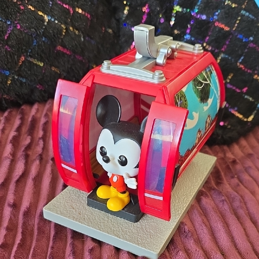 Disney Red Cable Car Playset with Mini Mickey Figure Funko 2019 Skyliner